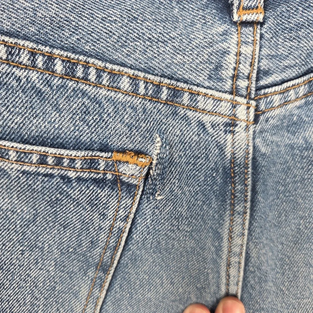 Abercrombie & Fitch Boyfriend Shorts Size 29 Mid Rise Distressed Denim Blue
